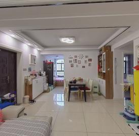 中凯景湖豪庭 3室2厅101.7m²精装修