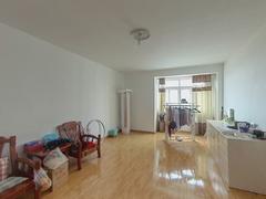 东方新世界C区 3室2厅117m²精装修