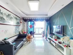 百合盛世 新出房源，户型方正，花园中间，住家安静舒适