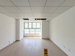 天庆大厦 3室2厅72.45m²普通装修