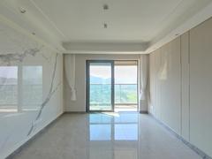 翠湖香山(百合苑) 全新未入住3室2厅135m²精装修