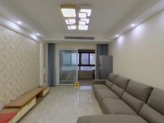 新华九龙首府 3室2厅108m²精装修