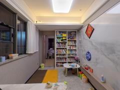德弘天下华府 3室2厅75.48m²精装修