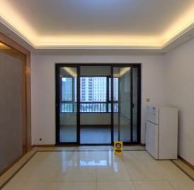蓝光雍锦半岛 3室2厅106m²普通装修