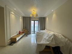 中海左岸岚庭 3室2厅97m²整租