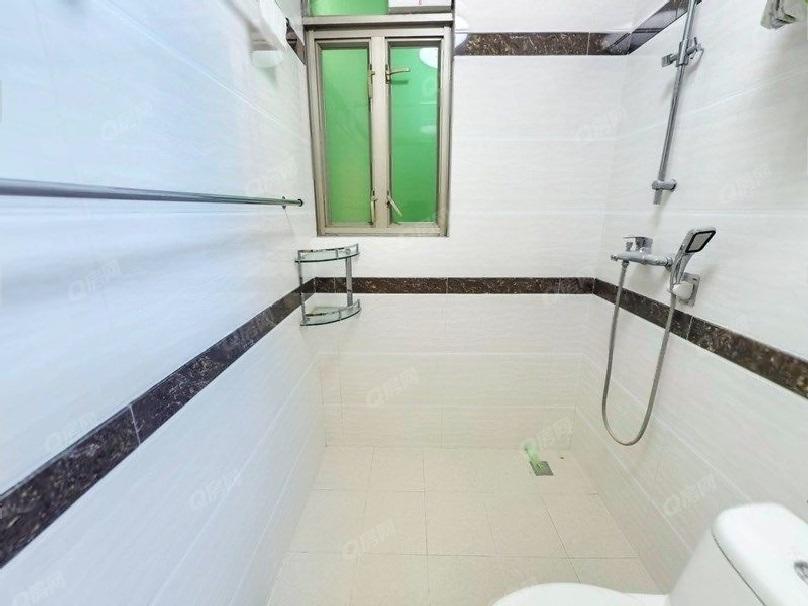 怡景花园 3室2厅149m²满五唯一