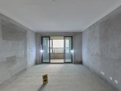 高速静安春晖里 4室2厅137.94m²毛坯