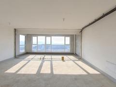 置地栢悦湾 4室2厅136m²毛坯