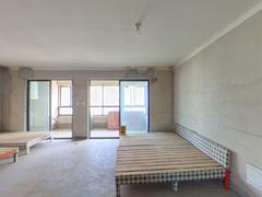 高速时代御府A1区 4室2厅135m²毛坯