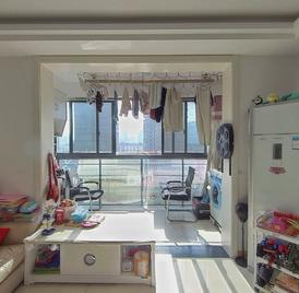 山水华庭 3室2厅134.5m²精装修