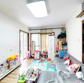 桃花园三期 3室2厅92.55m²精装修