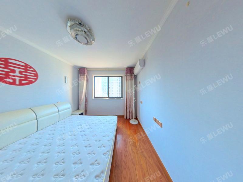 合肥恒盛皇家花园卧室照片_恒盛皇家花园 3室2厅104.72m²整租