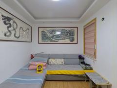 新海家园B区 1室2厅66m²精装修