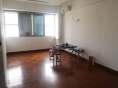 长虹大厦 1室2厅70.97m²整租