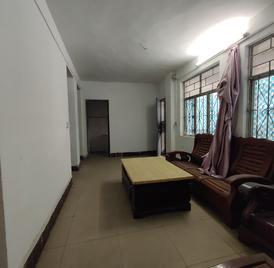 泰宝新村 3室1厅74m²满五年