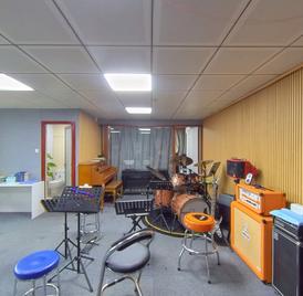 海珑华苑 1室1厅76.88m²满五年