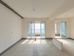 置地栢悦湾 3室2厅131m²精装修