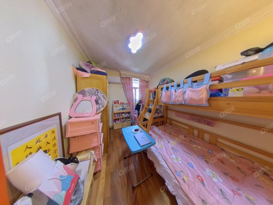 新秀村 2室2厅69.74m²满五唯一