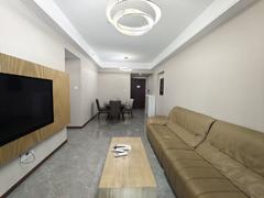 兆鑫汇金广场 3室2厅118m²整租
