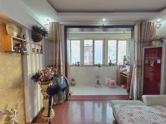 东方景苑南区 3室2厅124m²普通装修