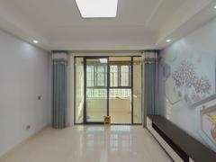 融侨悦城 3室2厅102m²精装修