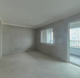 新华学府 3室2厅118m²毛坯