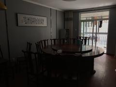 南郢小区 3室2厅144m²精装修