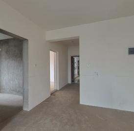紫金华府 4室2厅144m²精装修