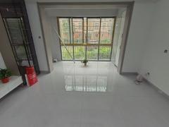 东风小区 2室2厅94m²精装修