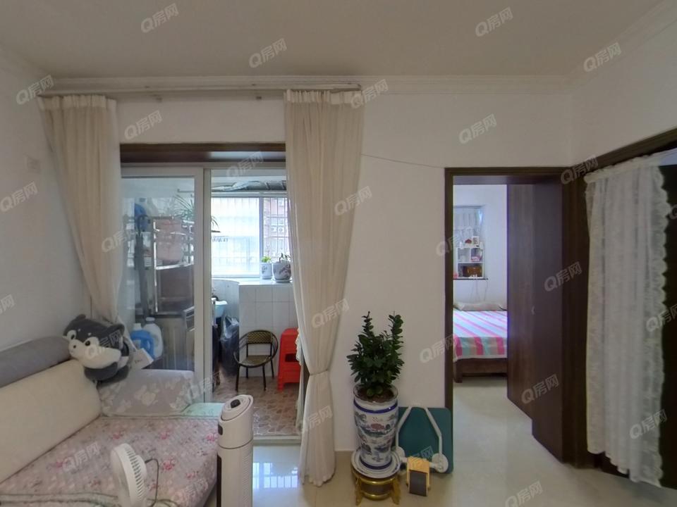 国展苑 2室2厅72.76m²满五唯一