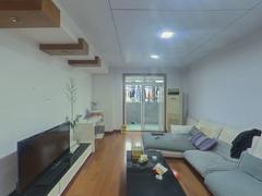 民航小区 3室2厅141.36m²满五年