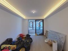 金地格林传奇 3室2厅102.21m²精装修