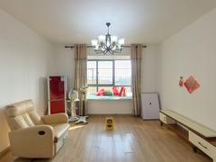 淮合花园B区 3室2厅113.78m²普通装修