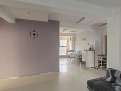 徽商国际花城 3室2厅113m²精装修