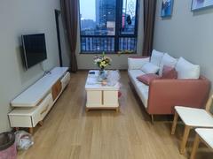 万科天誉 3室2厅66m²整租
