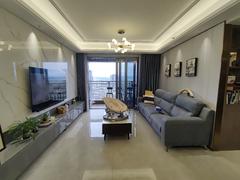 新天鹅堡三期 3室2厅123m²整租