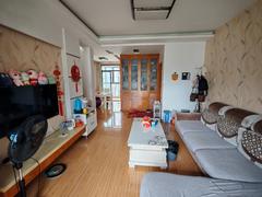 徽商国际花城 4室3厅140m²精装修