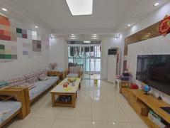 美仑豪庭 3室2厅113.93m²精装修