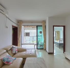 朝阳里雅苑 新出房源，户型方正，花园中间，住家安静舒适