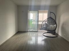 万科森林公园嘉庭 3室2厅130m²满五年