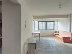 湖畔名郡 3室2厅100m²毛坯