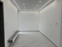 东苑新村 3室2厅96m²普通装修