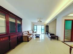 万科东方尊峪 3室2厅124.27m²整租