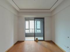 融创长江壹号 3室2厅103m²精装修