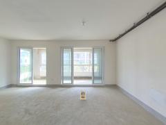 置地栢悦湾 4室2厅136m²毛坯