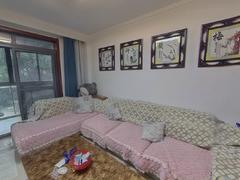 城市之光C区 3室2厅102m²普通装修