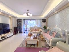 远大美域新城 4室2厅188m²精装修