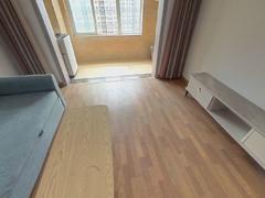 万锦国际花园 3室2厅87m²精装修