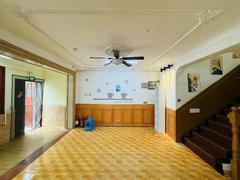 龙园山庄 8室3厅165m²整租