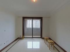 坝上街环球中心 3室1厅100.59m²满五年